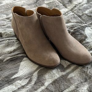 New Lucky Brand Booties